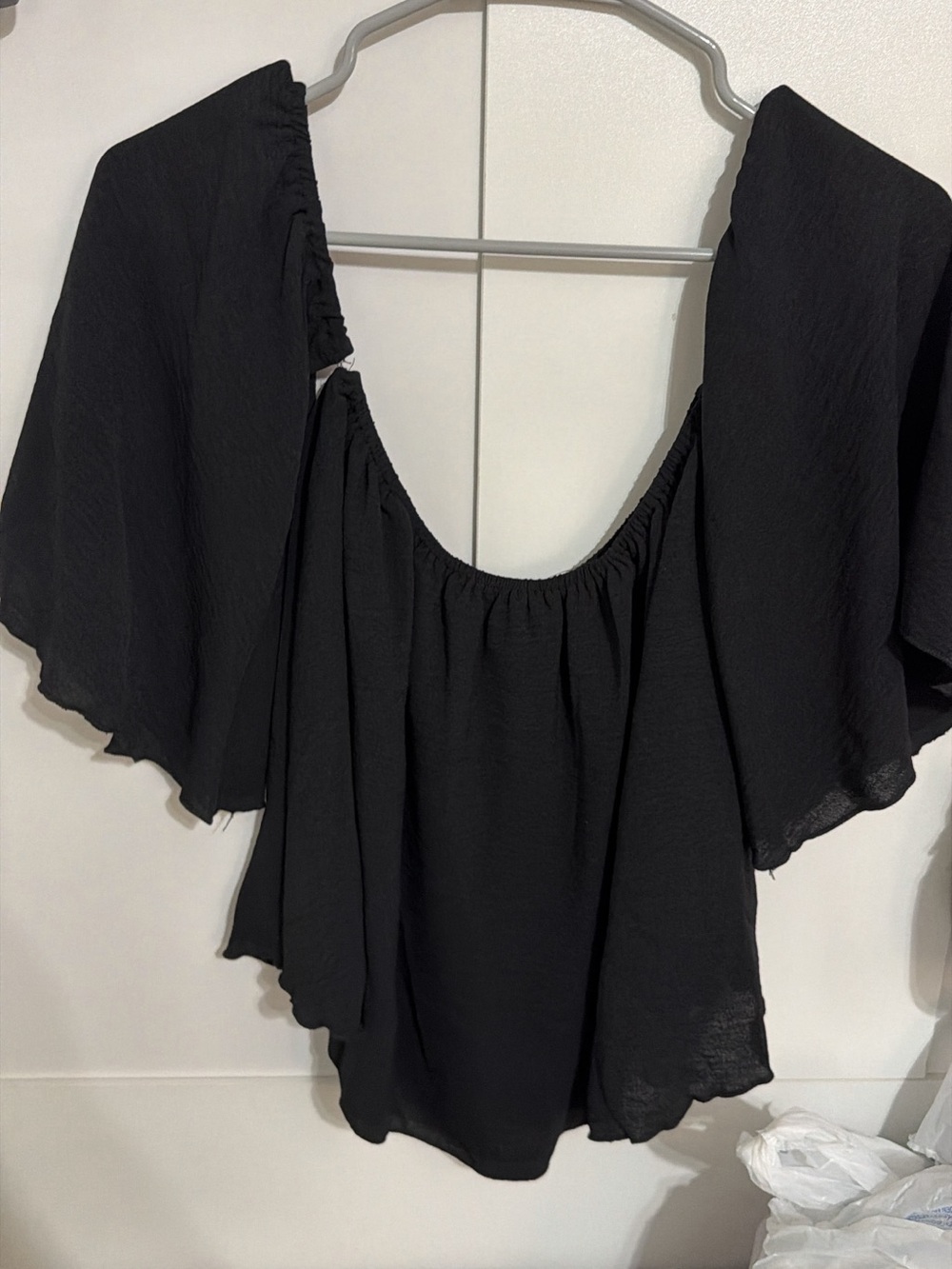 SHEIN Black Flowing Peasant Top with Flutter Sleeves